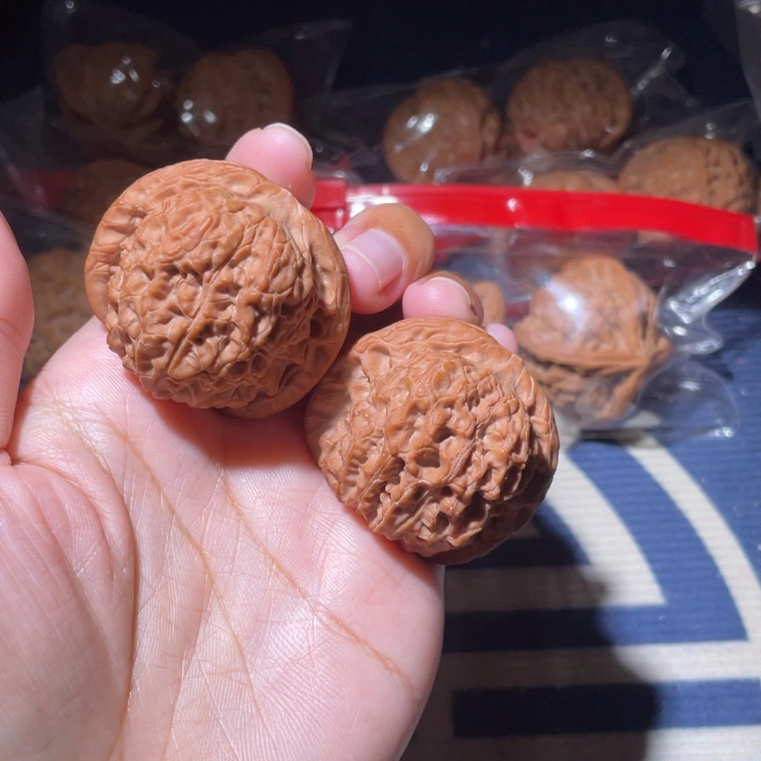 吊坠文玩核桃全品原装平谷血麒麟41+