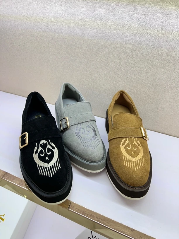 8-520夏季新款百搭乐福小皮鞋女单鞋中粗跟牛皮平底