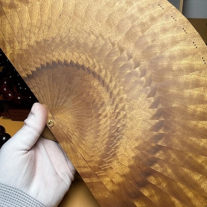 金丝楠?***?金丝楠满水波苏扇