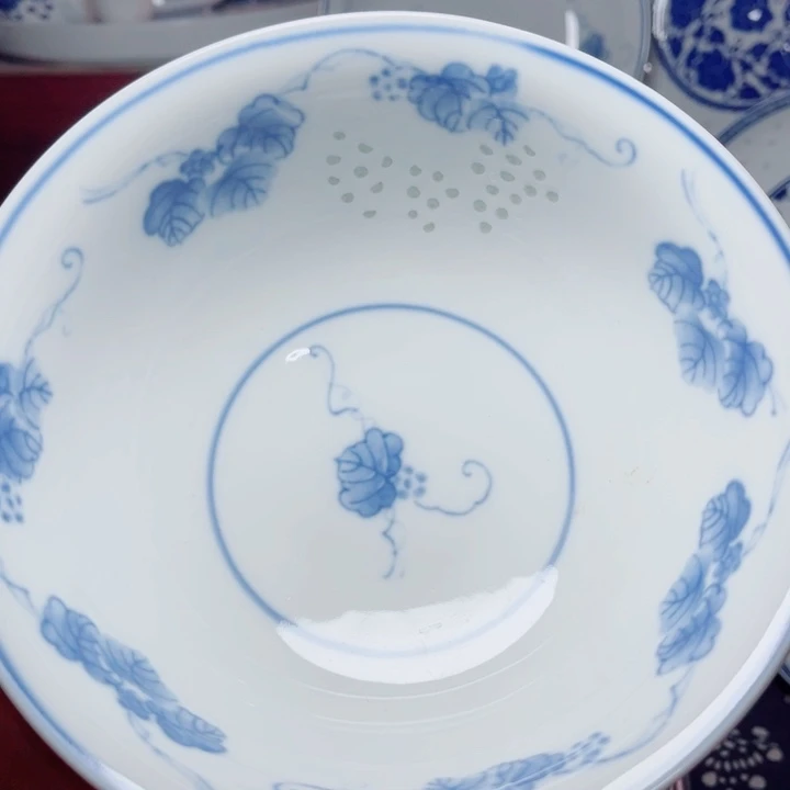 青花玲珑7寸面碗葡萄