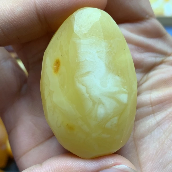 未镶嵌定制琥珀蜜蜡工坊原石定制