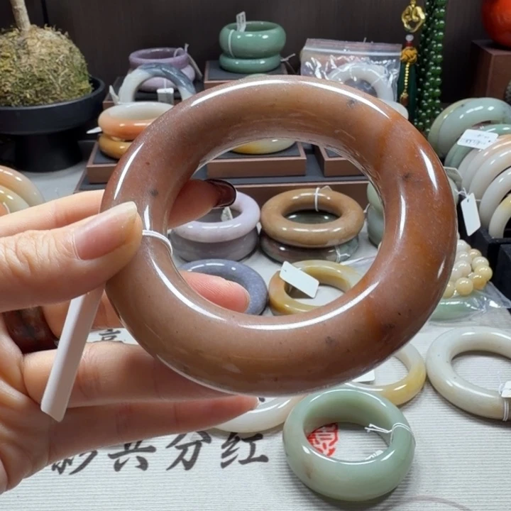 石英质玉未镶嵌手镯