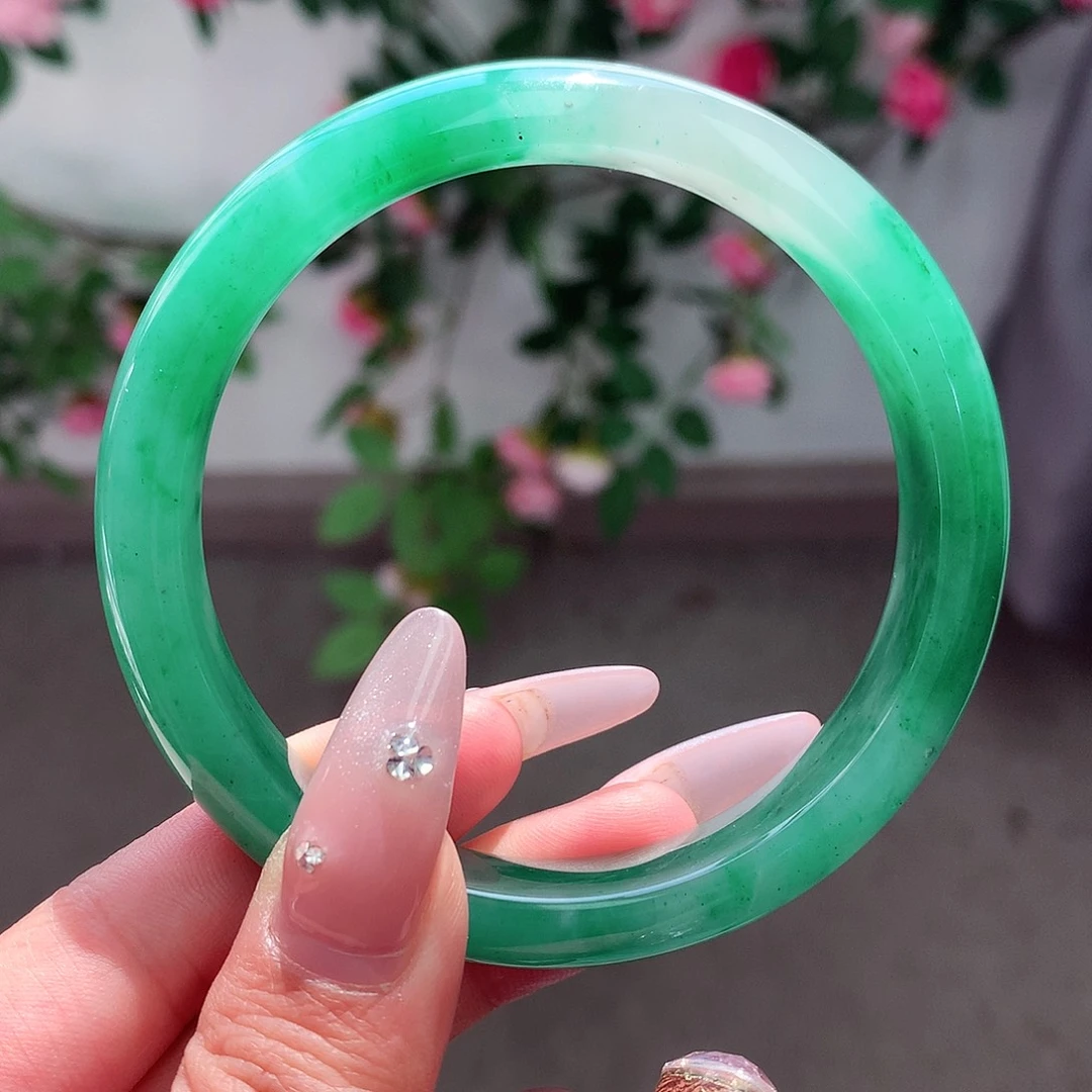 石英质玉手镯未镶嵌?****?