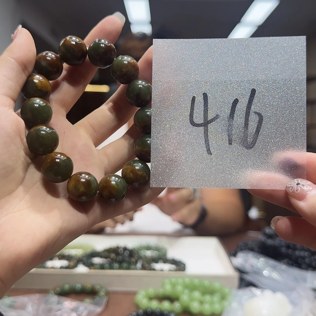 手串未镶嵌透闪石质玉