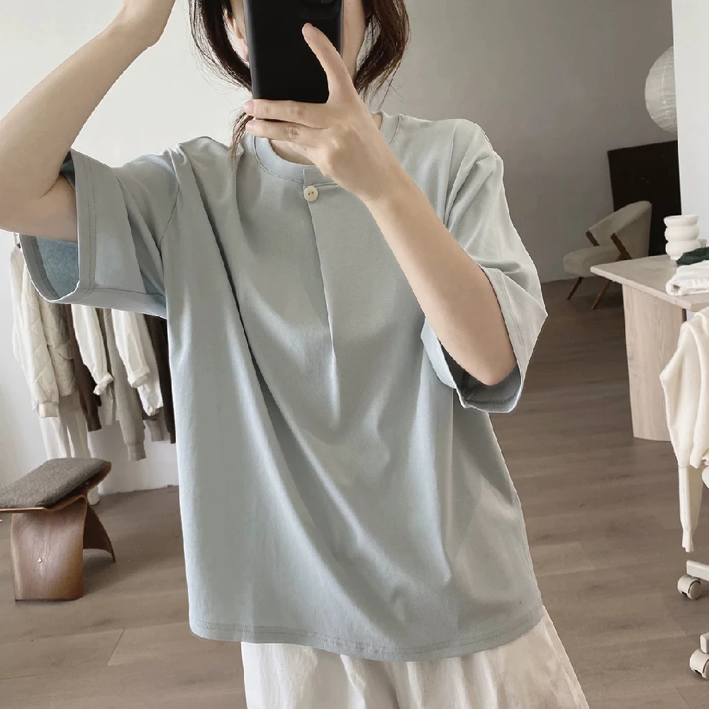 纯棉圆领短袖T恤女夏季薄款宽松别致简约设计一粒扣纯色褶皱上衣