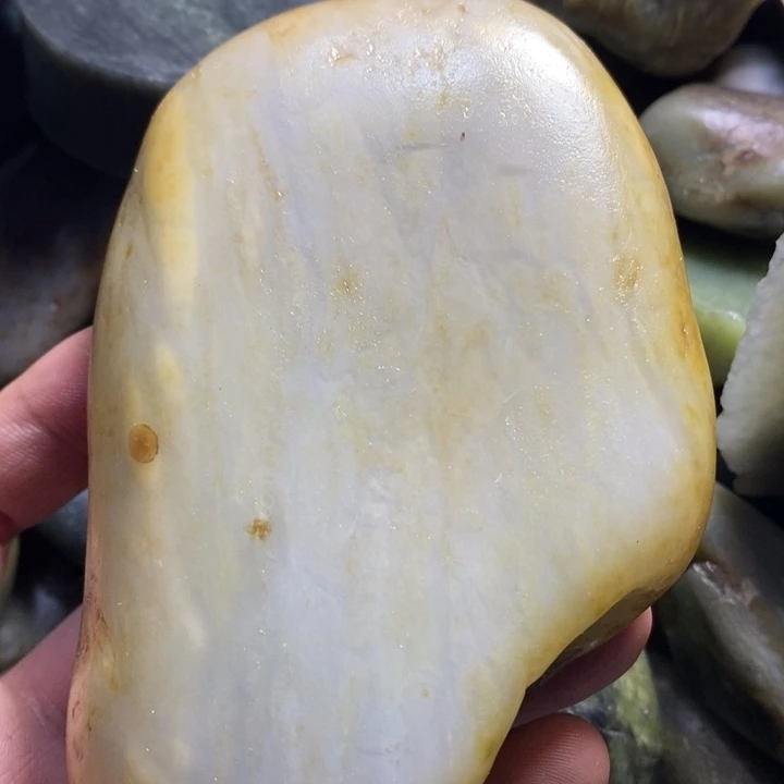 未镶嵌和田玉（糖玉）挂件