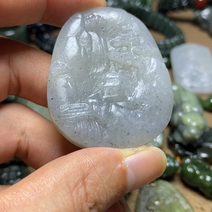 和田玉未镶嵌颈饰