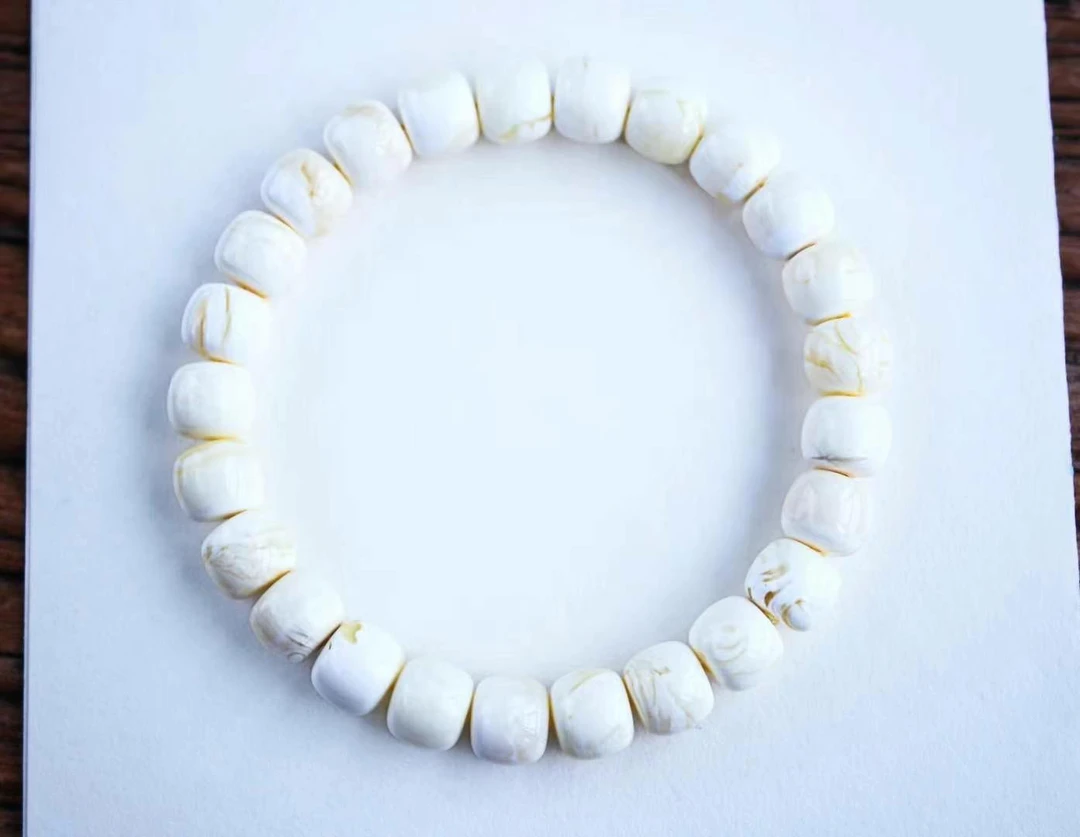 8.7mm 俄料瓷白花蜡老型珠手链，蜡质浓郁瓷釉级全品无瑕疵9.34克