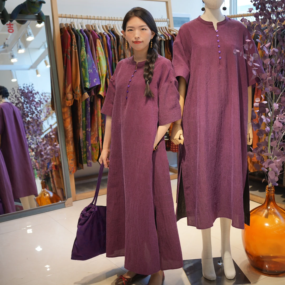 《海棠之畔》龟裂纹香云纱小V领时尚大码显瘦中长款连衣裙百搭