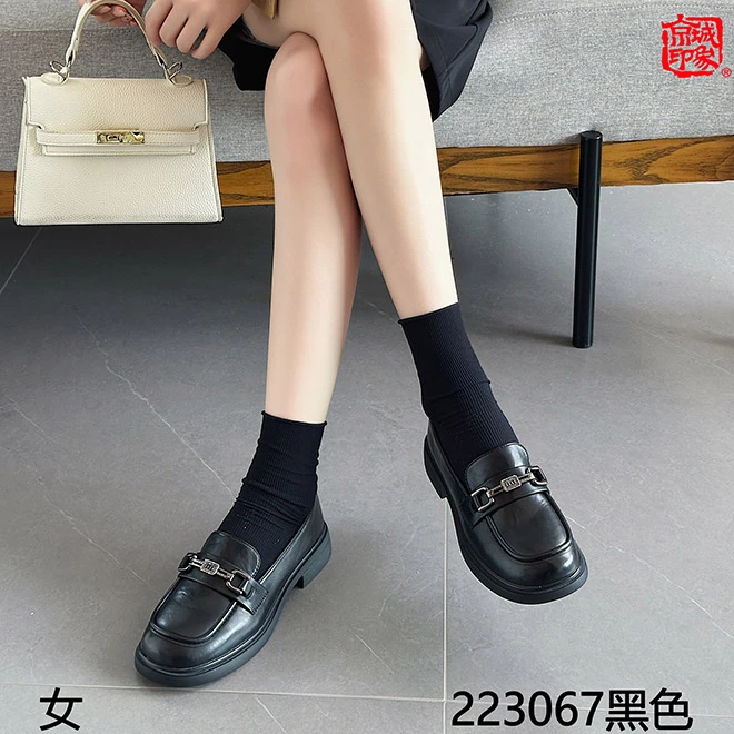 京城印象老北京布鞋平跟乐福鞋浅口单鞋薄款一脚蹬秋季时装女鞋