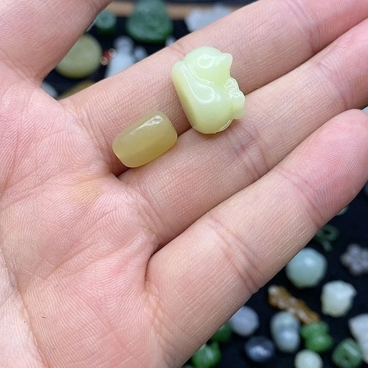 和田玉颈饰未镶嵌Q**N