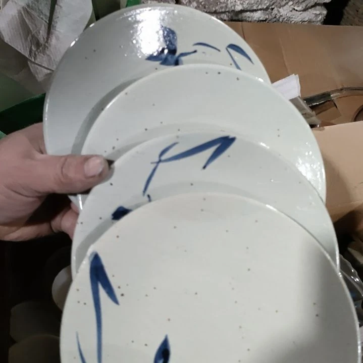 摆件陶瓷盘子碗啥都有