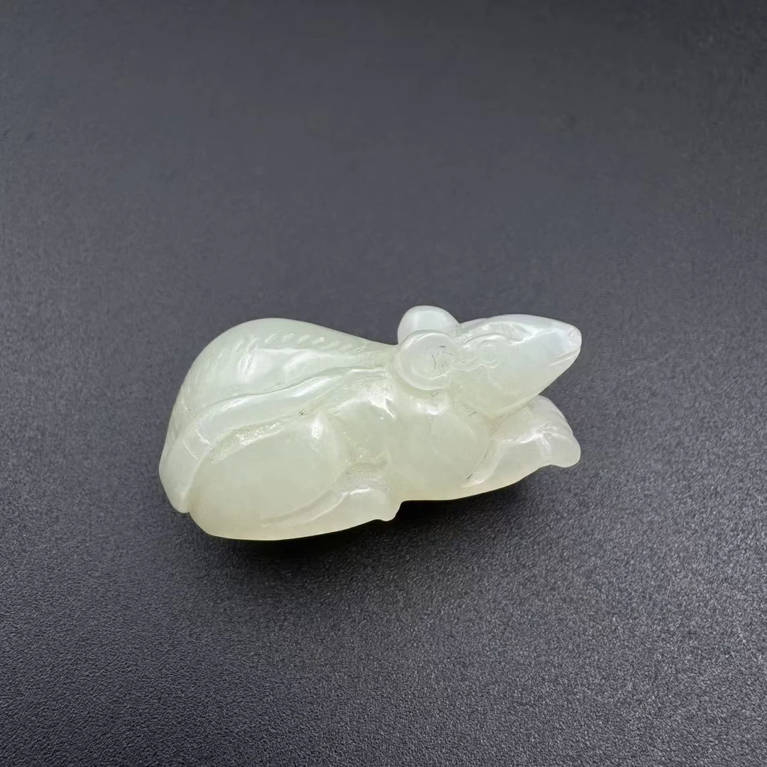 LOT.3/20世纪和田玉老鼠雕件/506002
