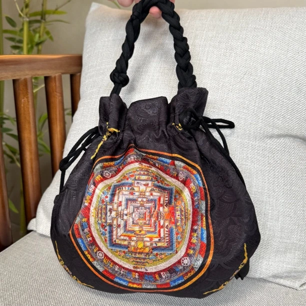 【七彩唐卡 元气包】新中式龙鳞纹23*25调节斜挎包实用小巧国风百搭