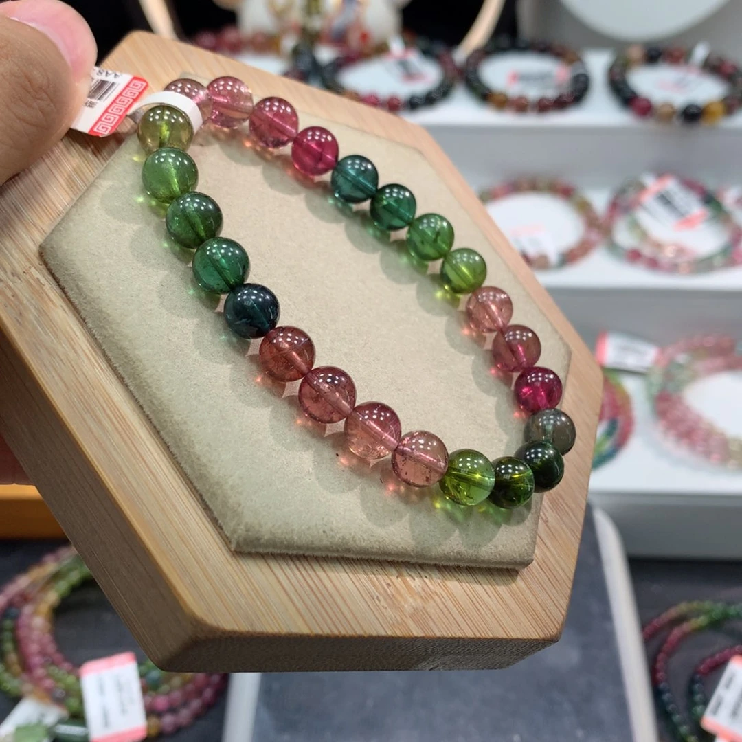 手链未镶嵌碧玺    7.8mm。