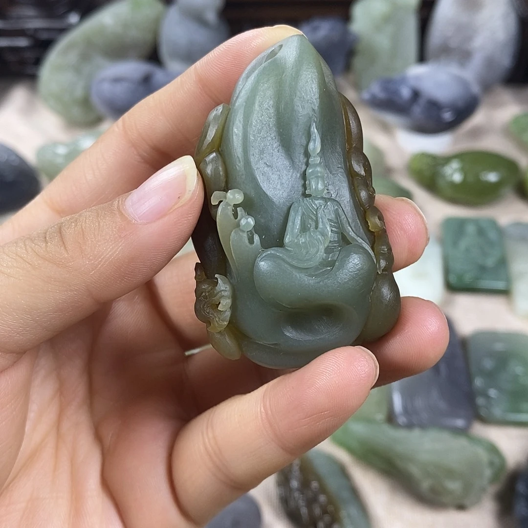 和田玉未镶嵌颈饰