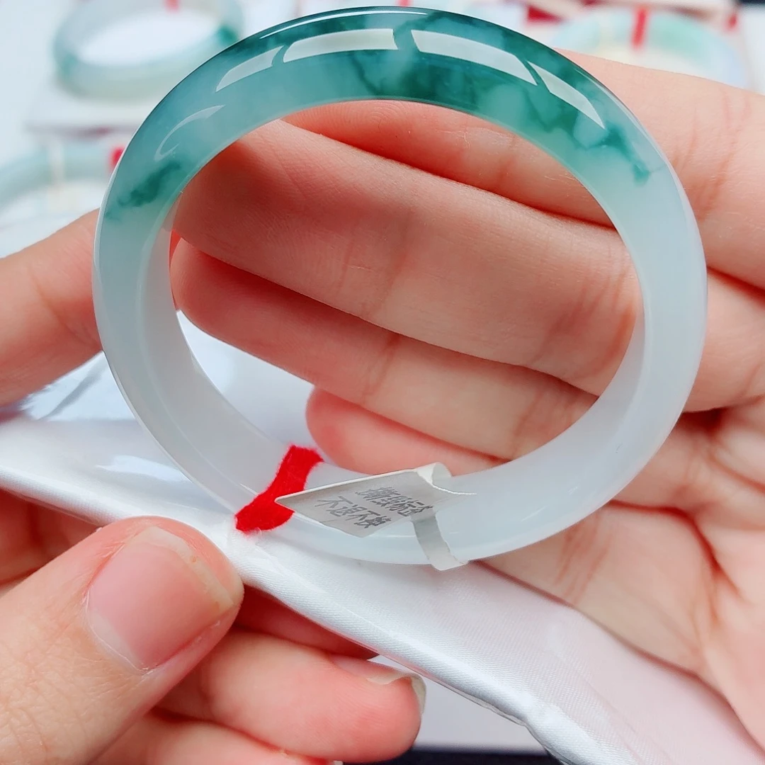 翡翠未镶嵌手镯天然翡翠手镯