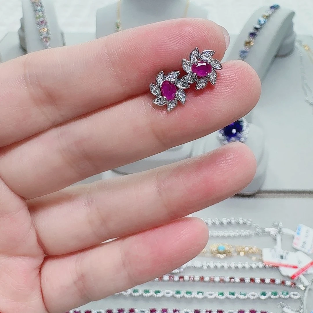 合成立方氧化锆925银耳钉