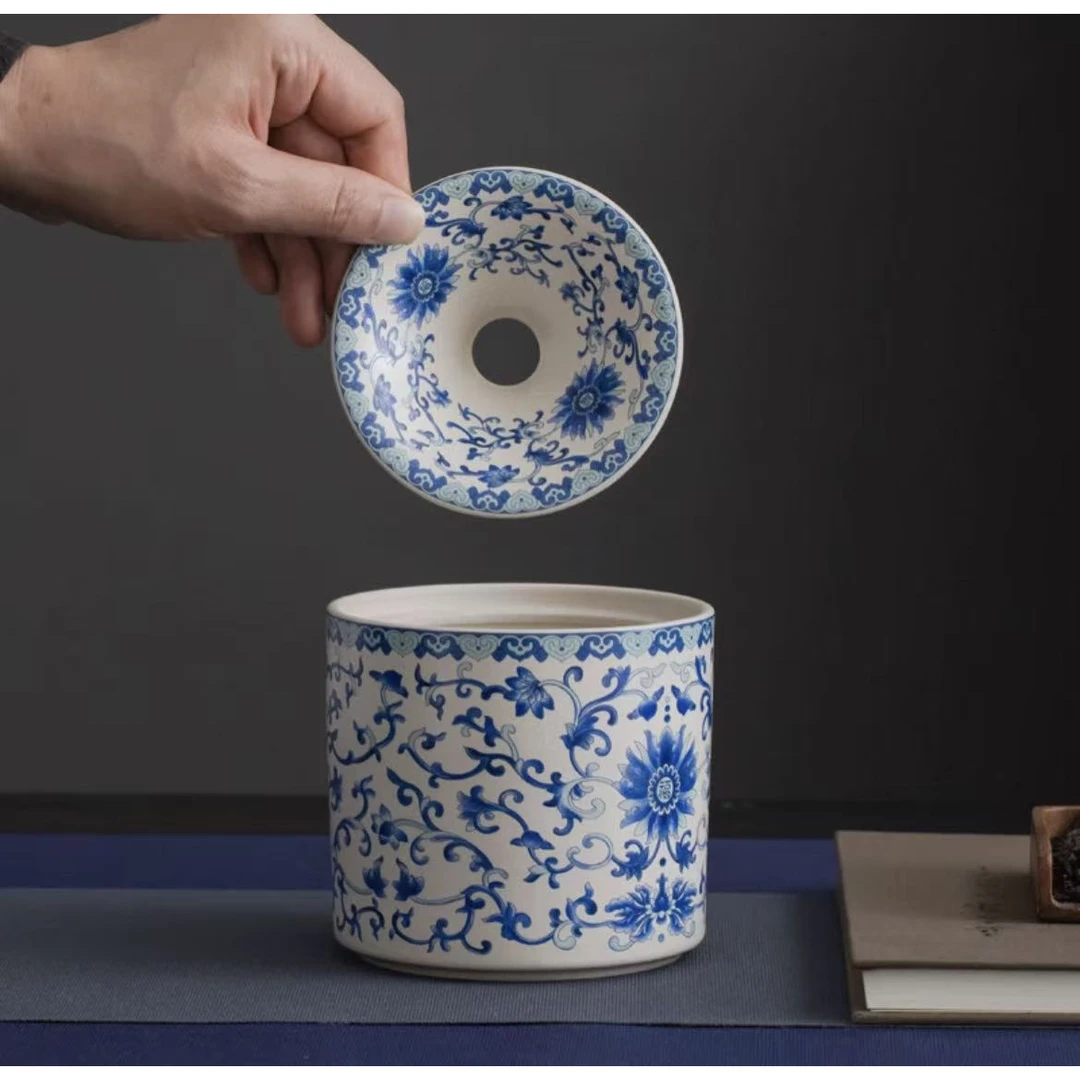 青花缠枝莲-漏斗烟灰缸@ZH1231