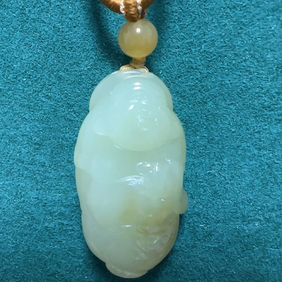 和田玉（糖玉）颈饰未镶嵌天**蓝