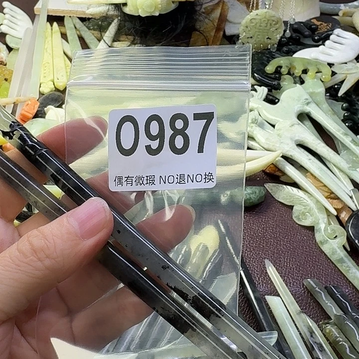 兰***薰蛇纹石玉合金发饰