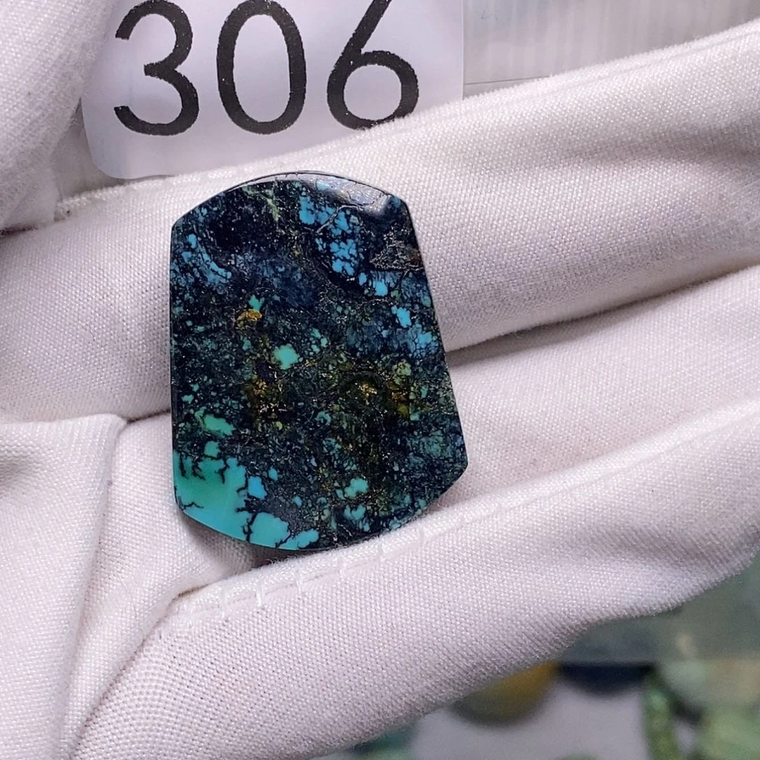 绿松石未镶嵌珠宝半成品