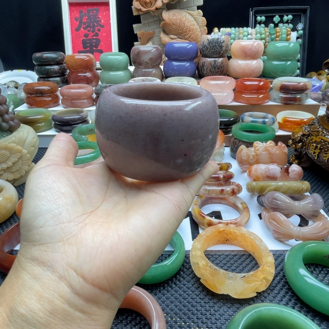 石英岩玉未镶嵌手镯