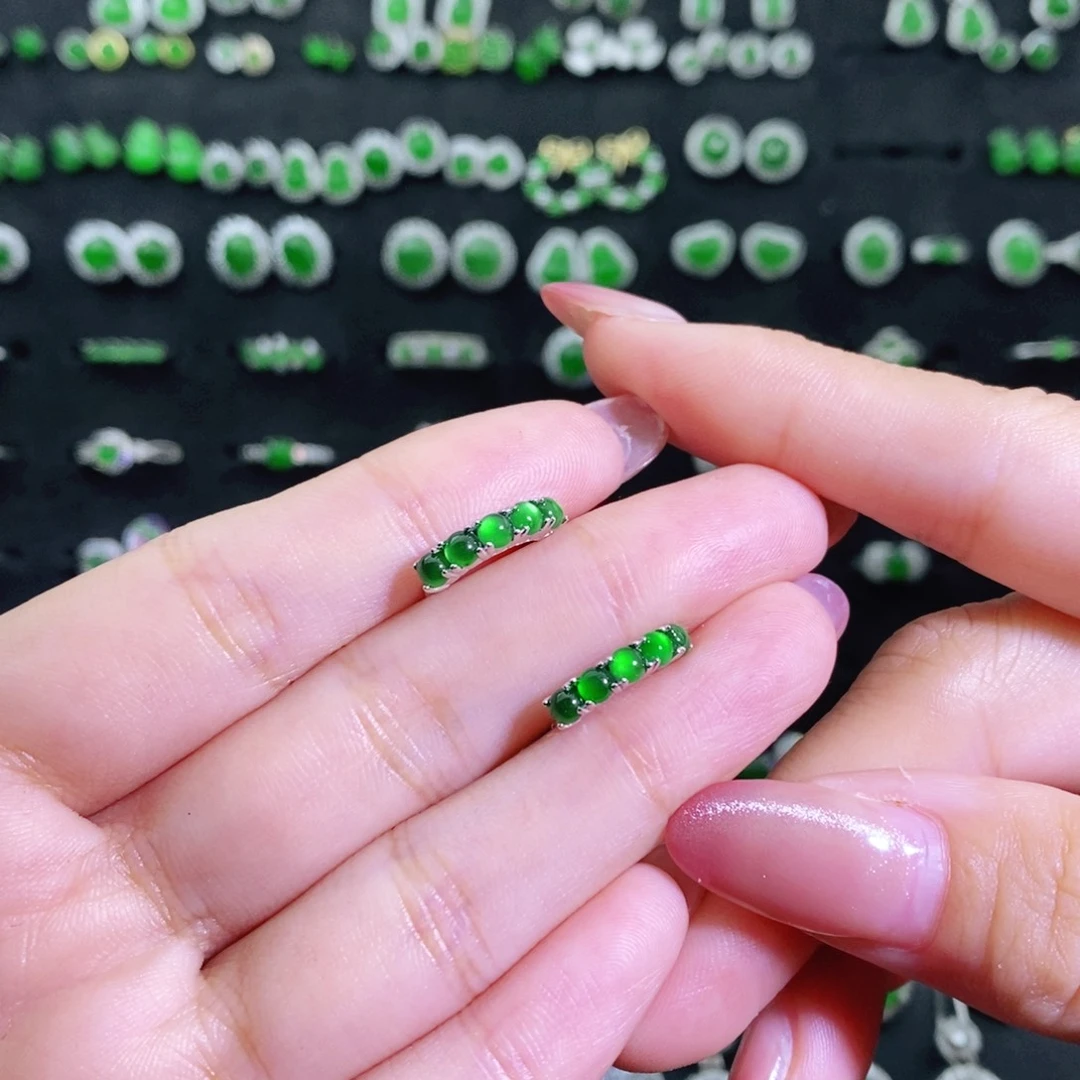 ℳ****翡翠银S925镶嵌耳饰多样性