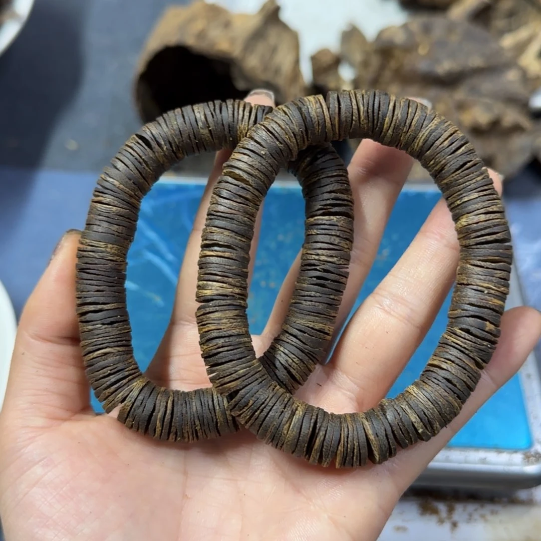 木奇楠乌身沉水片珠卡1.2规格20.3克