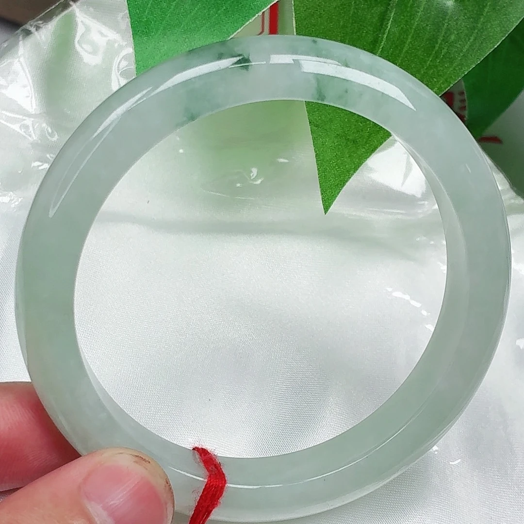 翡翠未镶嵌手镯正圈