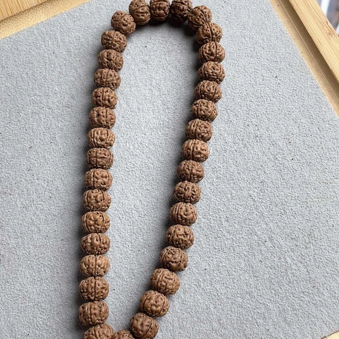 金刚菩提吊坠1****4纯血勿里达老树王手持