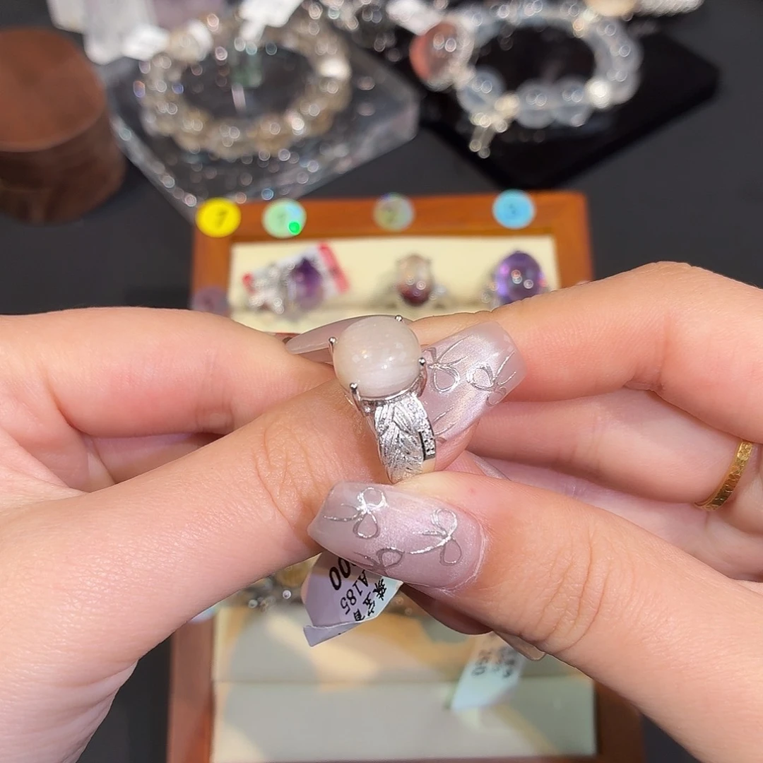 银S925镶嵌颈饰水晶摩***屋925银