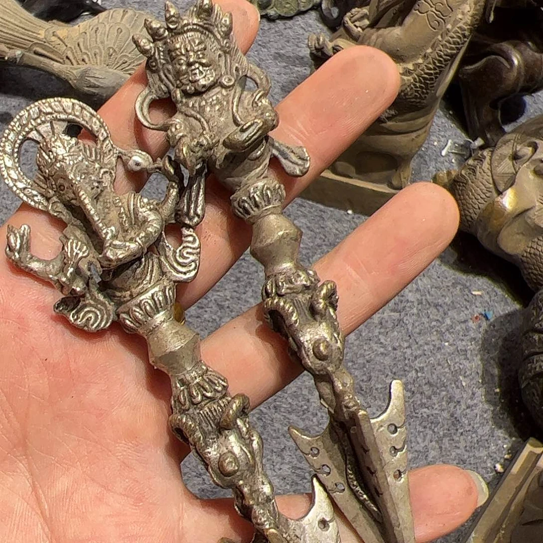 磕*虫微瑕疵黄铜摆件工艺品