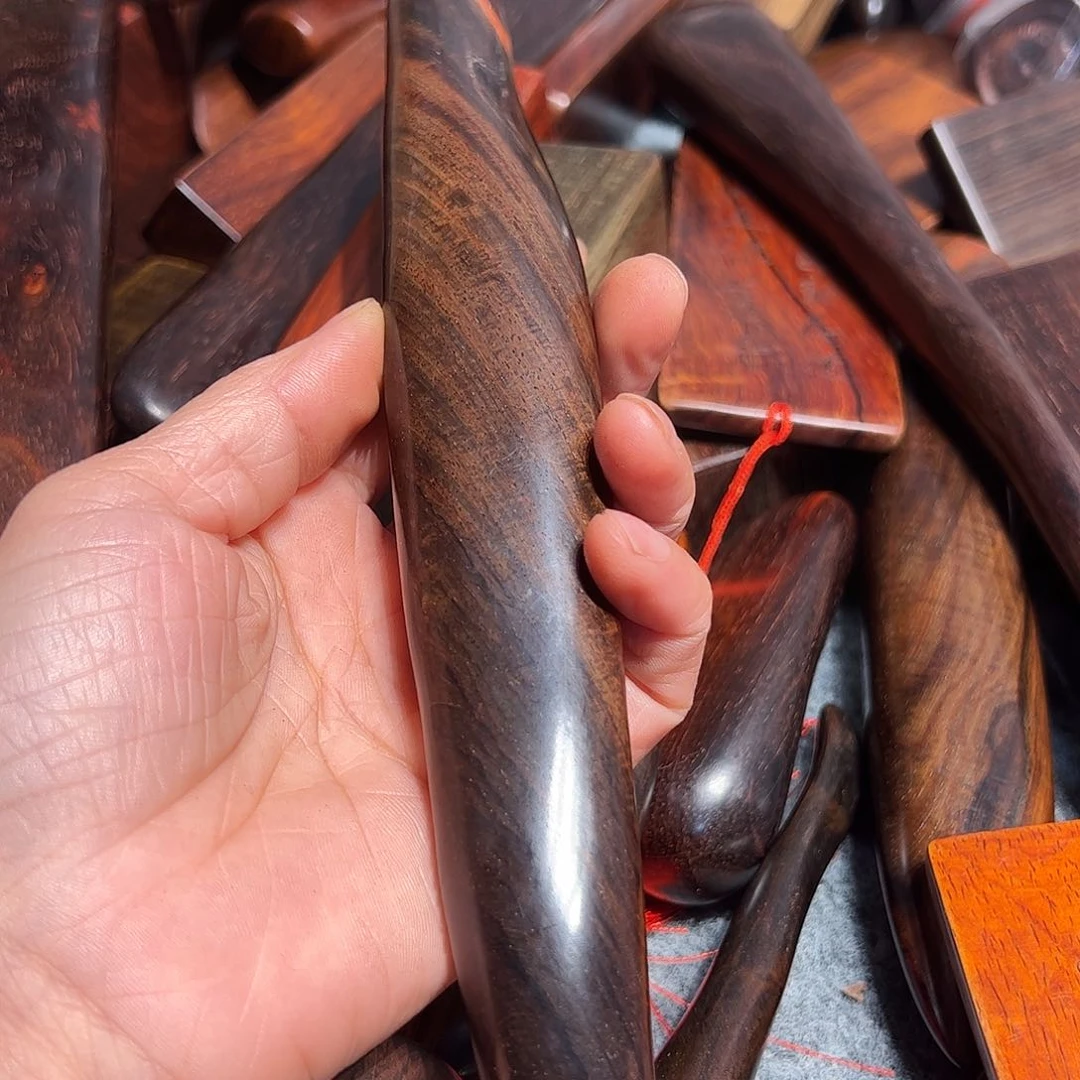 交趾黄檀（大红酸枝）一****！