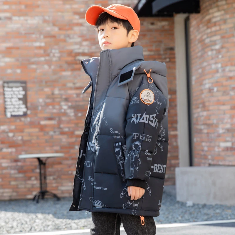 巴拉童年男孩女孩2025新款洋气儿童羽绒服男童中长款渐变加厚男孩