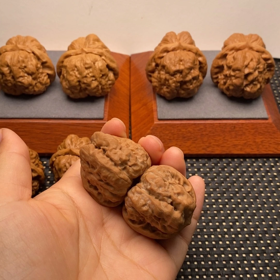 文玩核桃把件全品边34左右