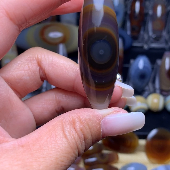 T****玛瑙/玉髓未镶嵌颈饰