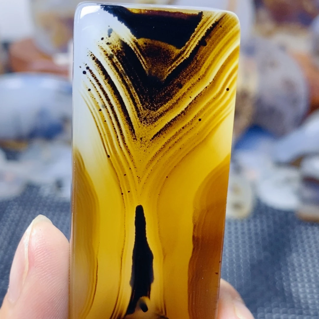 玛瑙/玉髓未镶嵌珠宝奇石