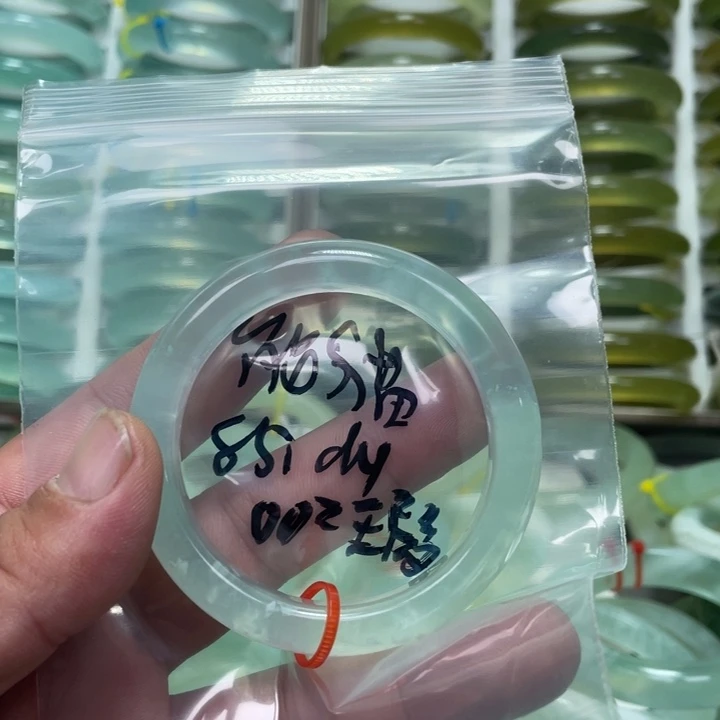 ****蛇纹石玉未镶嵌手镯