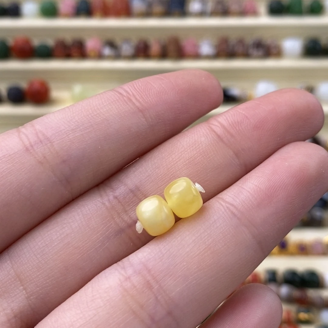 蜜蜡未镶嵌颈饰对珠