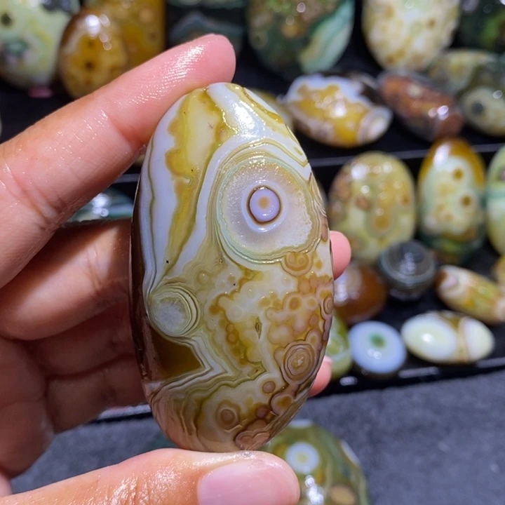 未镶嵌玛瑙/玉髓珠宝奇石