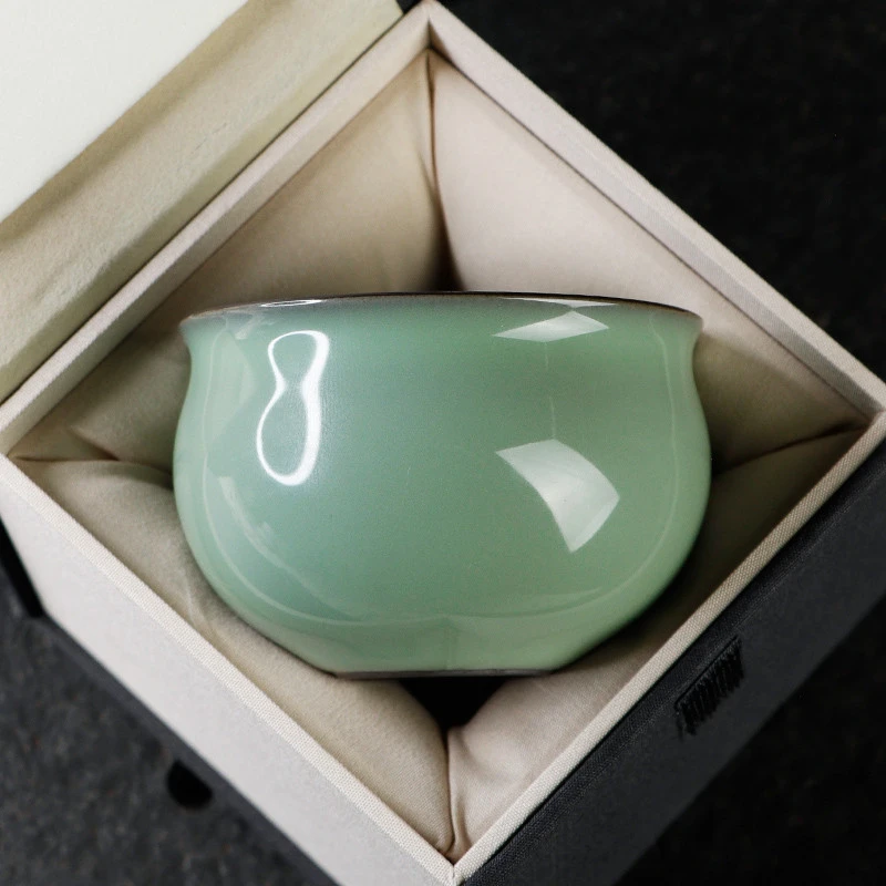 大号青瓷铁胎官窑梅子青风水缸杯家用陶瓷功夫茶杯品茗杯主人杯
