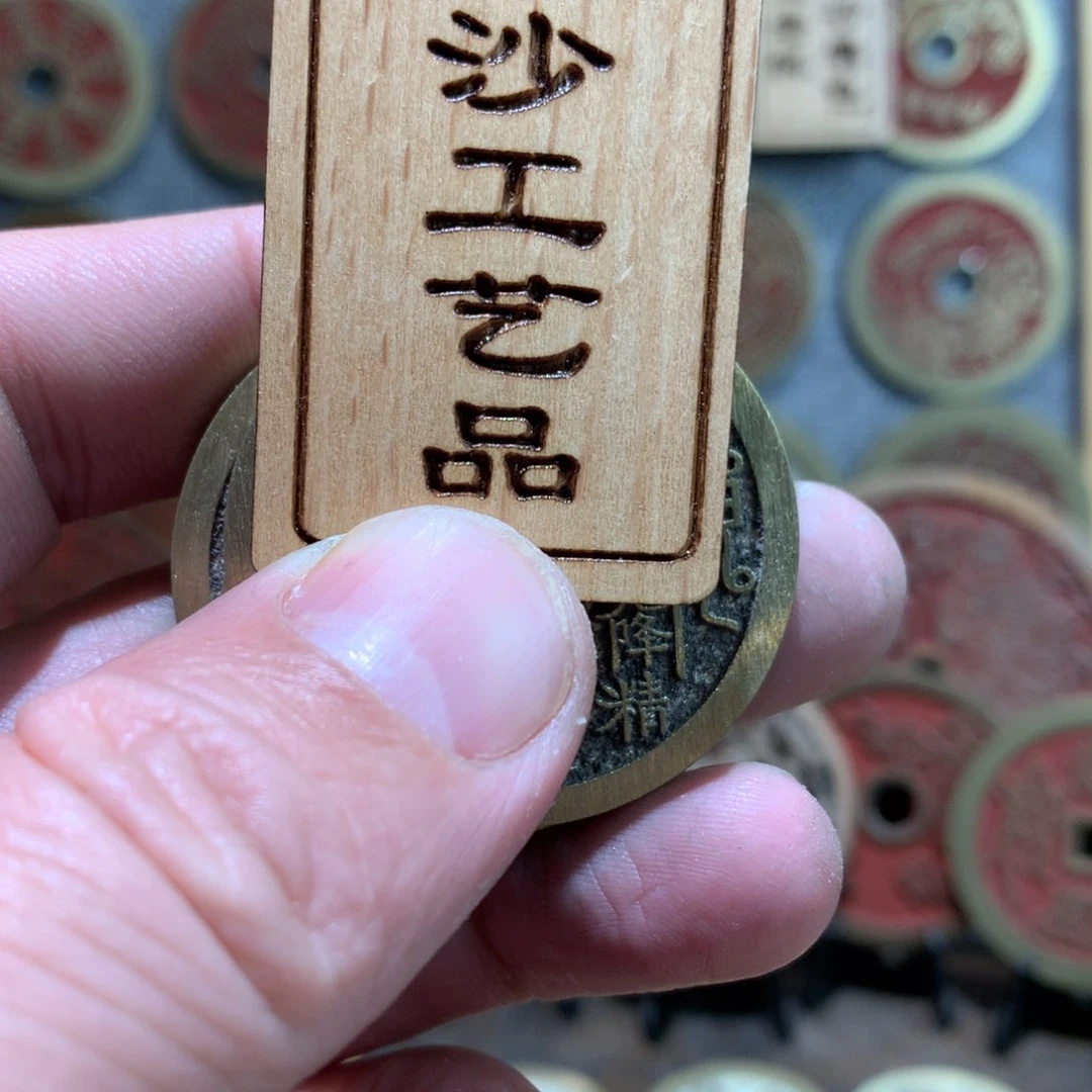 现代工艺品挂饰吊坠和