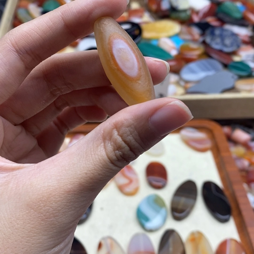 祂***来玛瑙/玉髓未镶嵌珠宝半成品A113