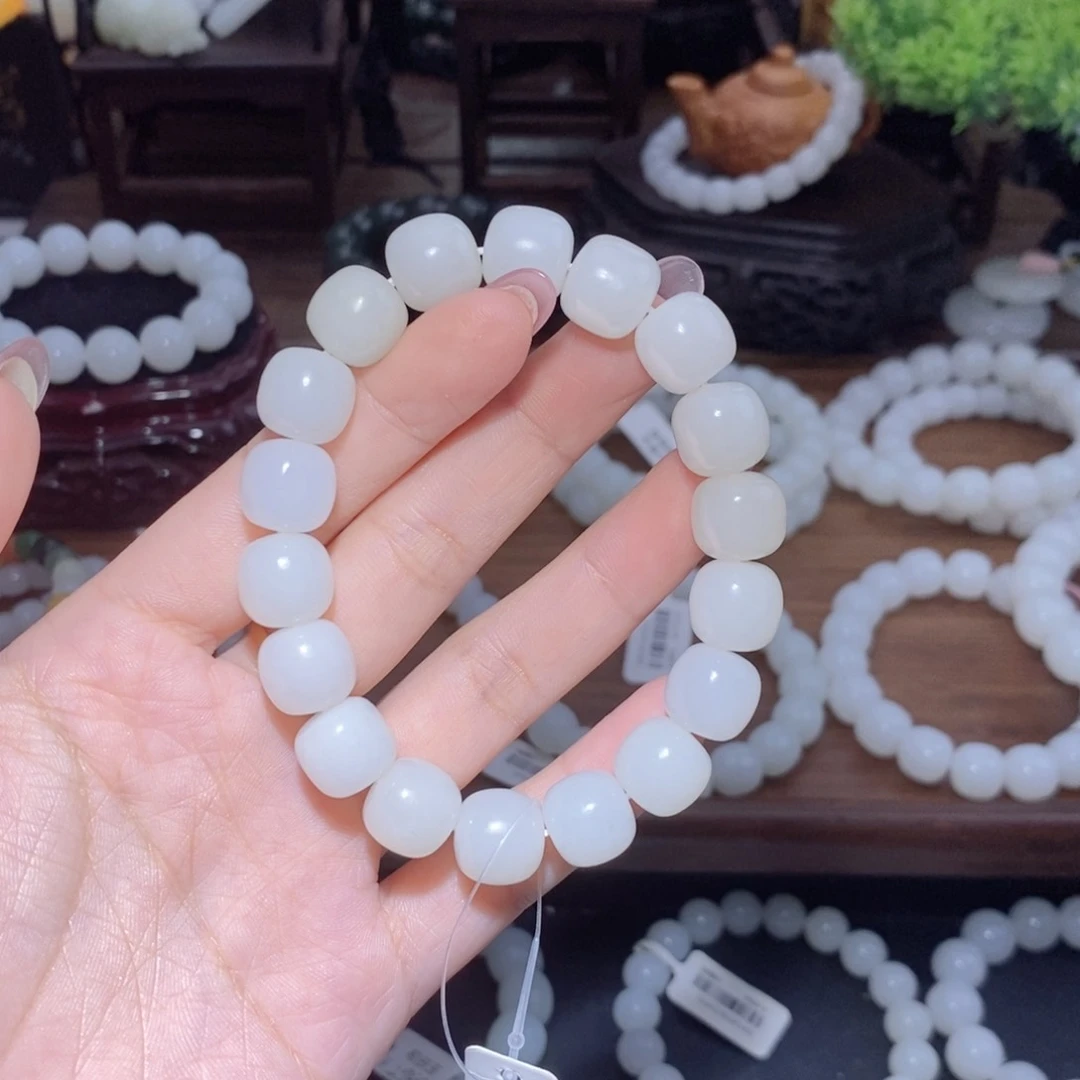 手链未镶嵌和田玉卡12老型微瑕