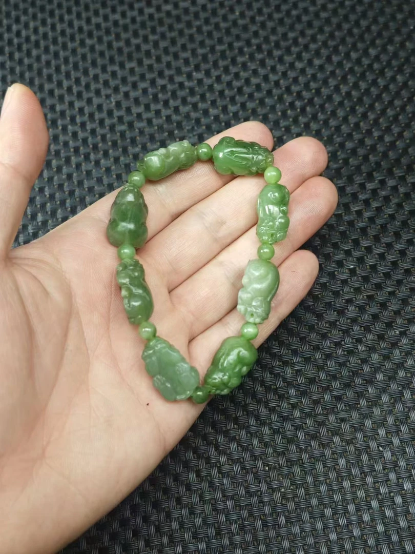 天然和田玉老料精工雕刻碧玉貔貅手串油润细糯1.21清货3