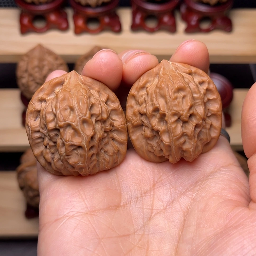 文玩核桃吊坠白蛇骨