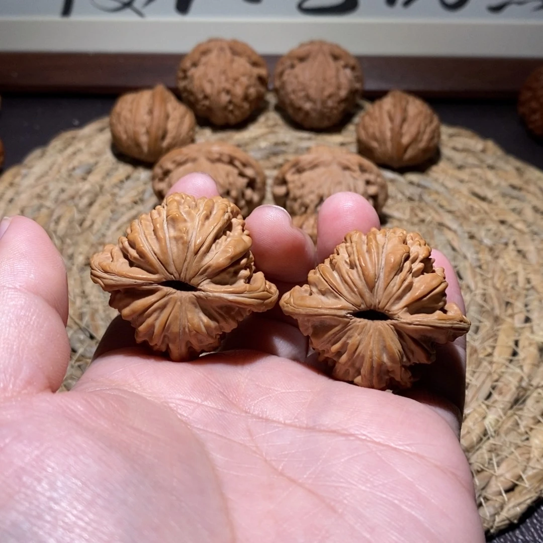 樂***居吊坠桃核42汉高楼