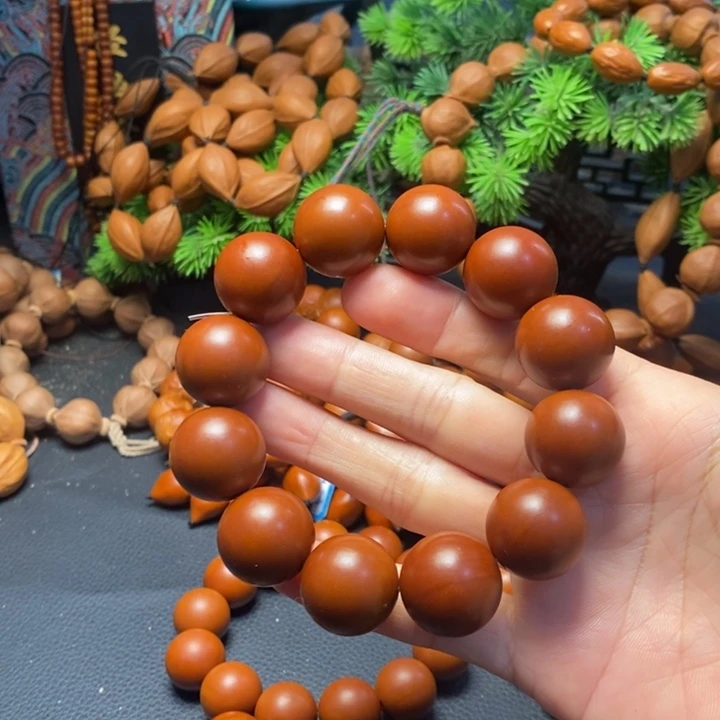 手串橄榄核1.95树王光珠