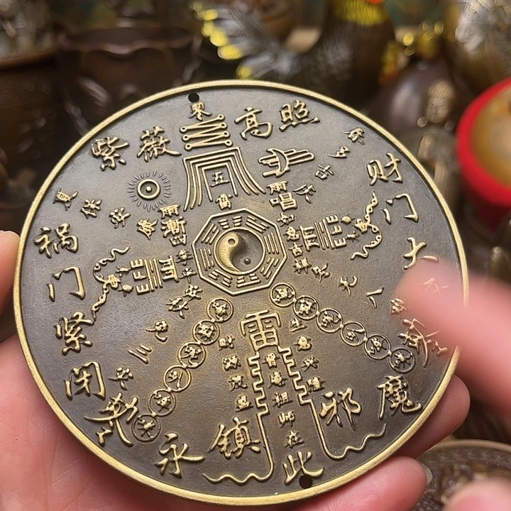 精美铜器批发档口